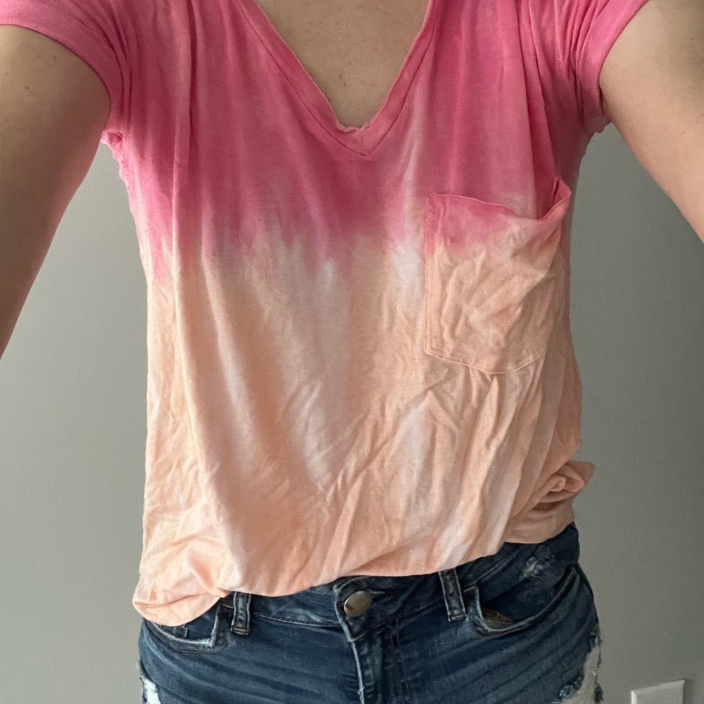 American Eagle Outfitters Soft & Sexy Two-Tone Tie-Dye/Ombre V-Neck Pocket Tee